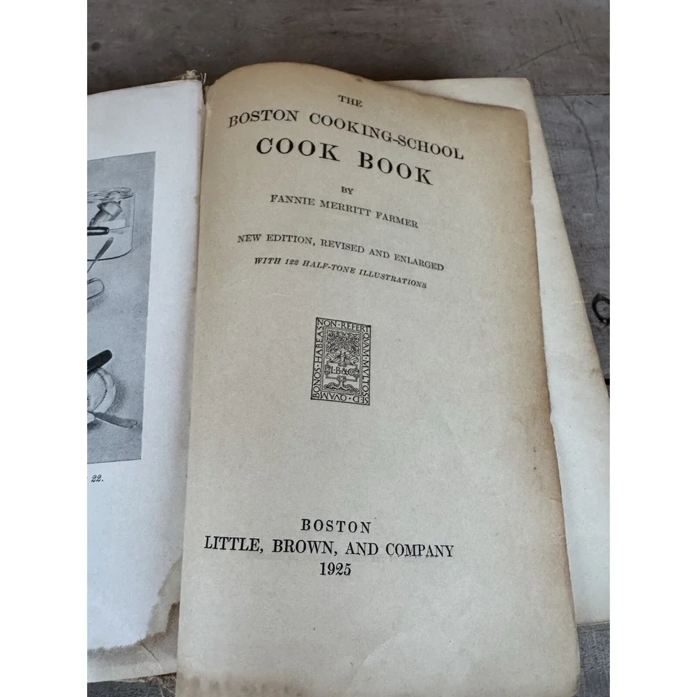 The Boston‎ Cooking School Cook Book by Fannie Merritt Farmer Vintage 1925